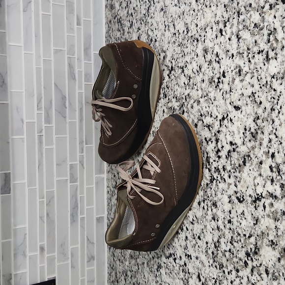 mbt womens walking shoes